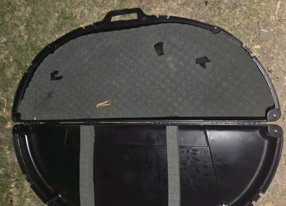 Compact Archery Bow Case (black) Deer Scene