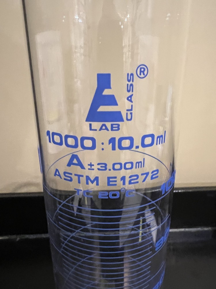 Eisco Labs 1000ml Graduated Cylinder, Class A, ASTM - Hexagonal Base