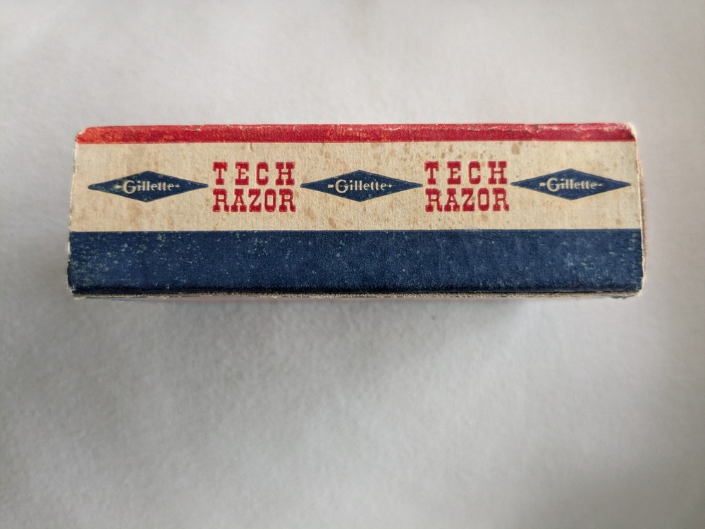 Gillette TECH 3-Piece Razor - 1952 X3 Bakelite Handle w/ box & extra Blue blades