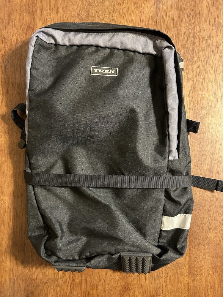 Trek Pannier Basic Cycling Bike Pouch Bag Black EUC