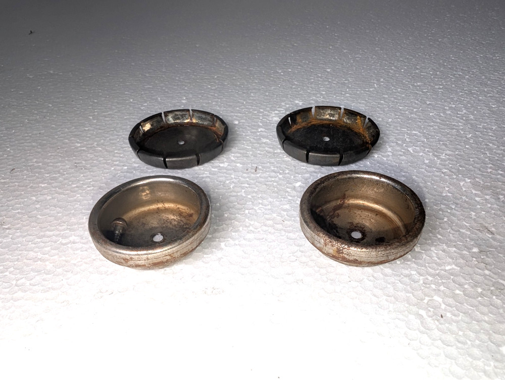 OUTING PORTABLE SUITCASE NEEDLE HOLDERS FOR ANTIQUE PHONOGRAPH