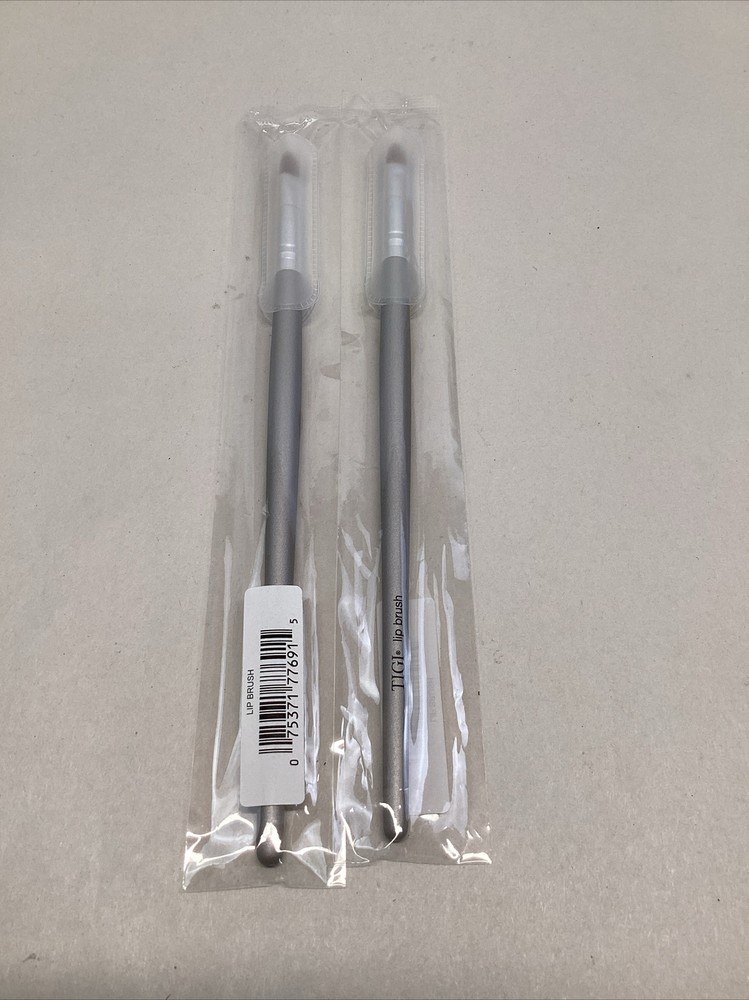 TIGI Cosmetics Lip Brush New 2 Pack