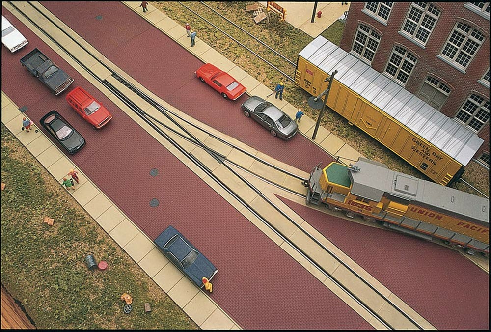 Walthers Cornerstone Street Track Insert Set