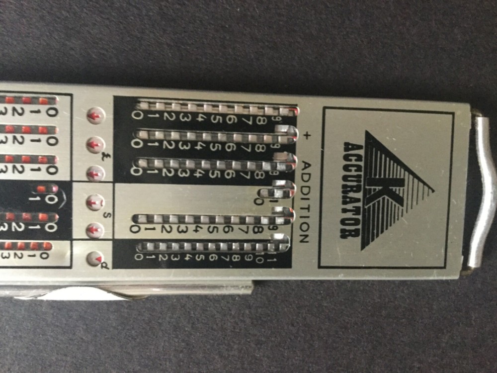 K ACCURATOR. POCKET ADDING MACHINE EXCELLENT CONDITION