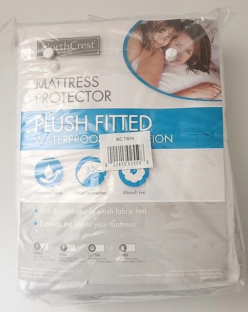 NORTH CREST  Twin Size Mattress Protector   (White) New