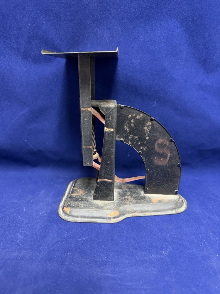Vintage Superior Postal 4 Pound Scale