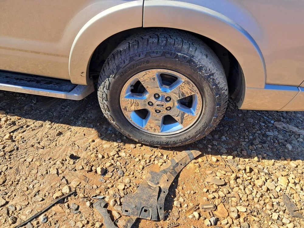 EXPLORER 2007 Glove Box 4849675