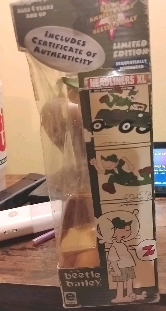 Headliners XL Beetle Bailey Limited Edition Sequentially Numbered 2000/979 NWB