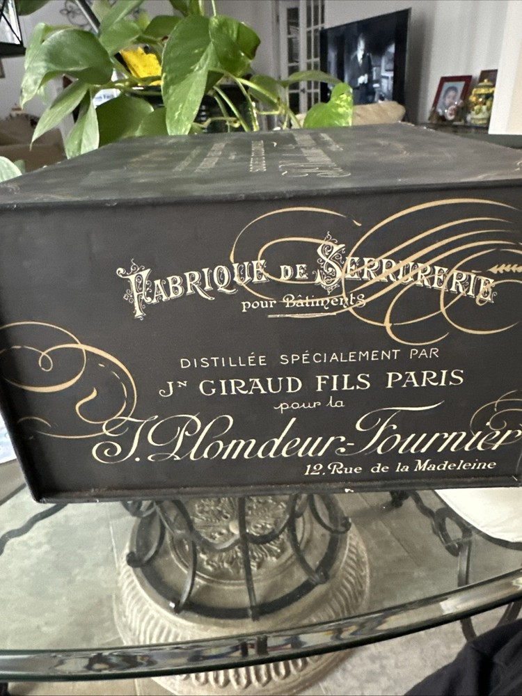 Jim Kleefield’s Haunted Bottles CASE: CASE ONLY