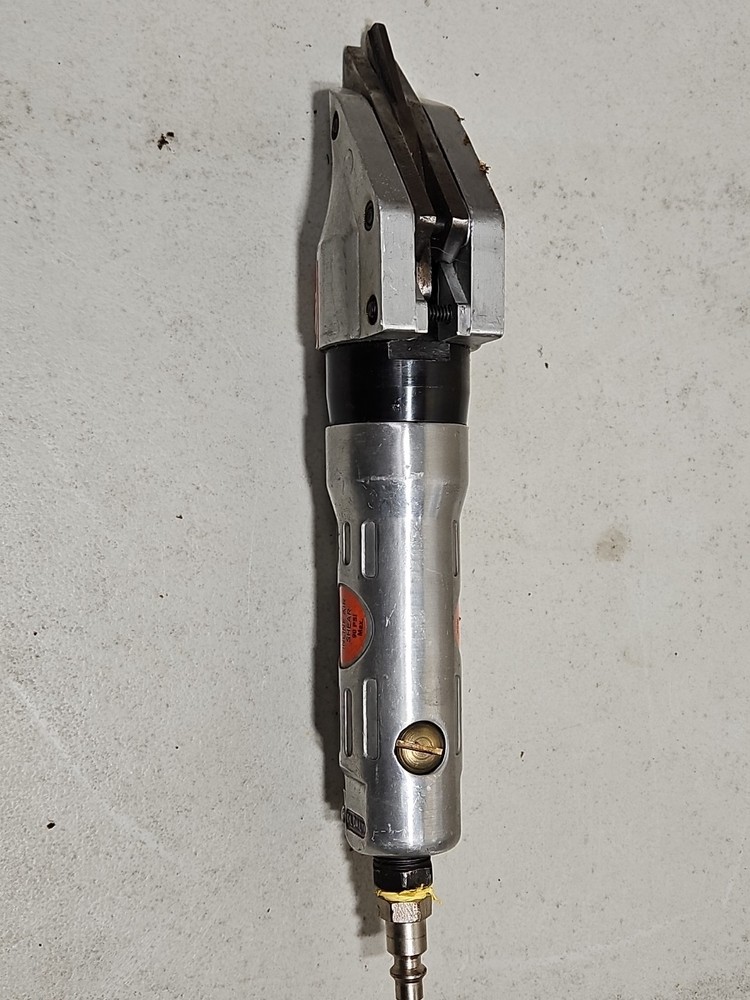 Central Pneumatic Inline Air Shears 90 PSI #98833