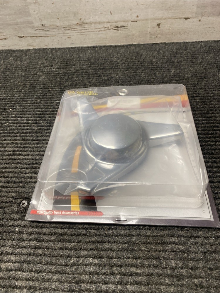 GG Hub Cap Spinner 3 Bar Right Hand Chrome Plastic 1-1/2" Wing Stud Mount #90318