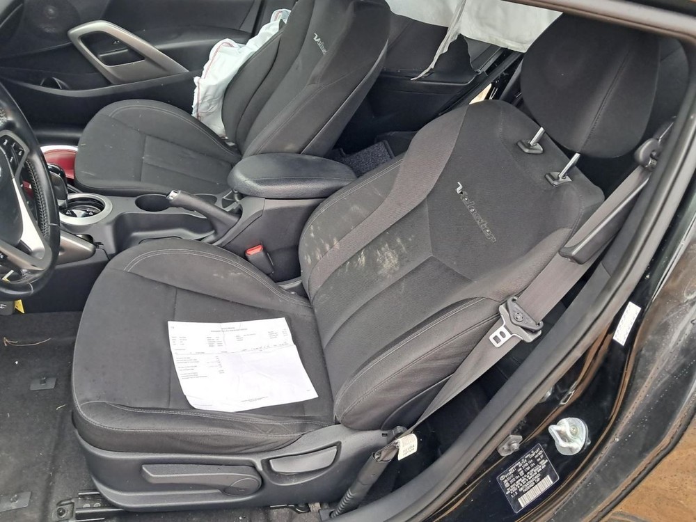 VELOSTER 2017 Glove Box 4918688