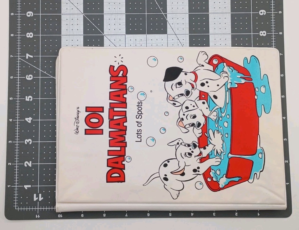 Vtg.1992 The Walt Disney Co. 101 Dalmatians Lots Of Spots Soft Vinyl Bath Book