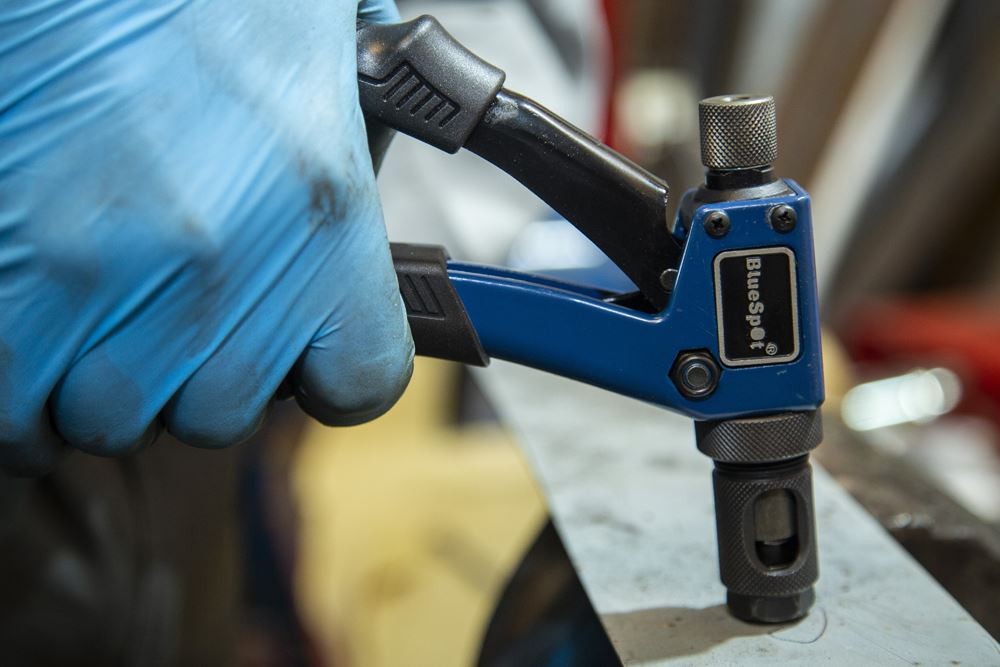 Blue Spot Tools - 8" Nut Riveter
