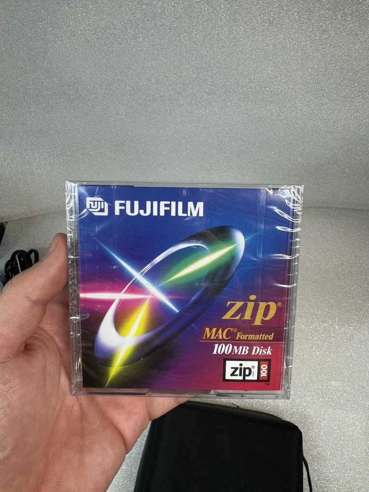 Iomega Zip 100 USB External Drive Bundle – Z100USB – Mac & PC - MINT!!!!!