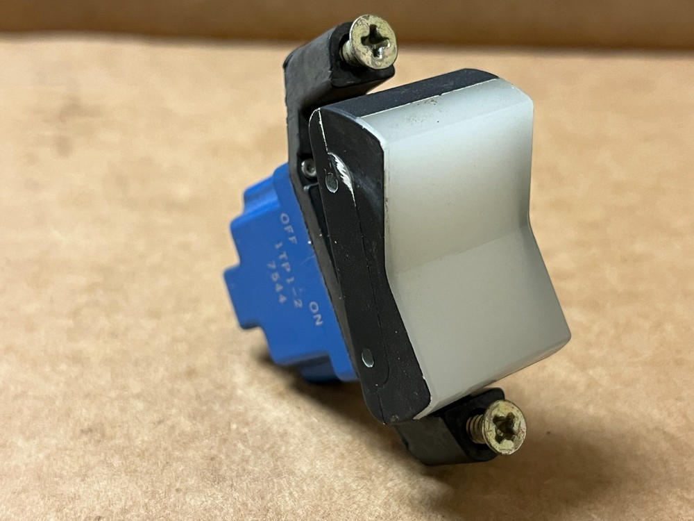 Push Switch P/N 587-783 Alt. 1TP1-2