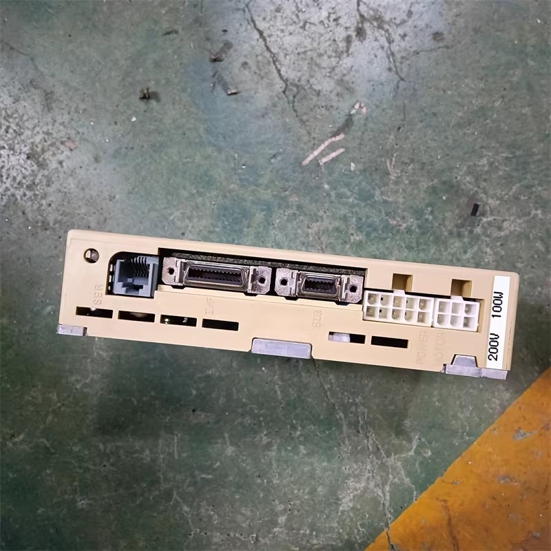 1pcs Used Panasonic servo drive MQD013P1E