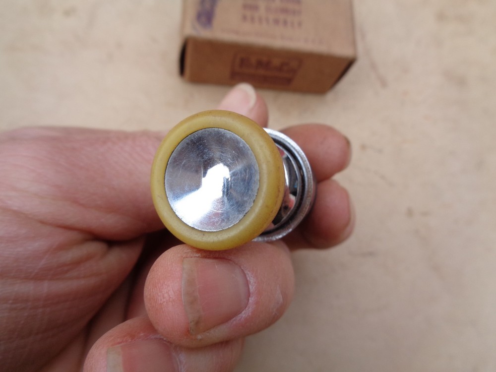 NOS 1950 Ford CIGAR / CIGARETTE LIGHTER Assembly Original Knob & Element