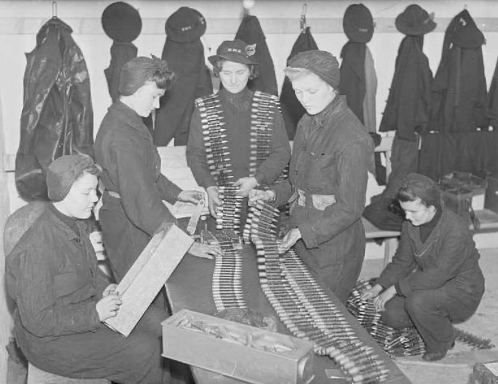 WW2 WRNS Wrens working uniform repro.
