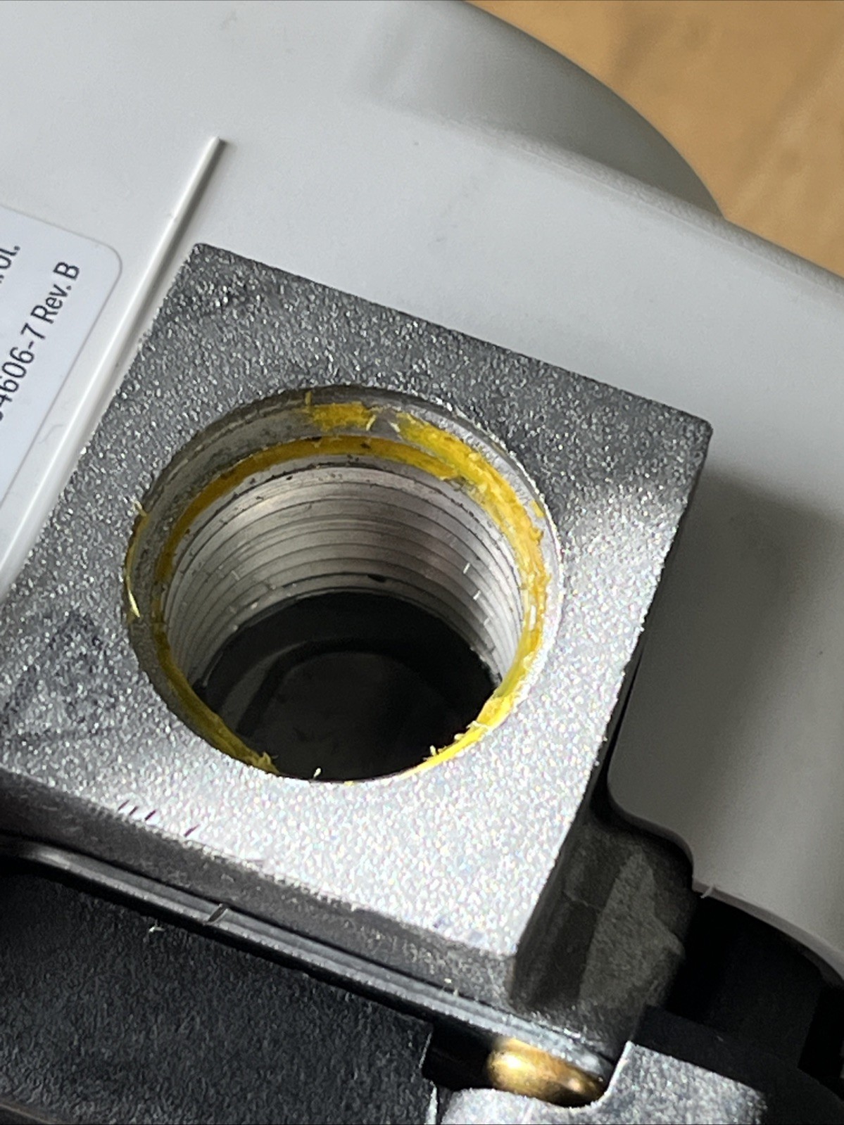 WV8860C1008 / SP20867C￼RESIDEO Gas Control Valve