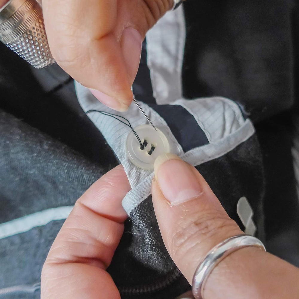 2 Boxes (20 Pcs) Pre Threaded Needle Kit Assorted Color (Rich Color)