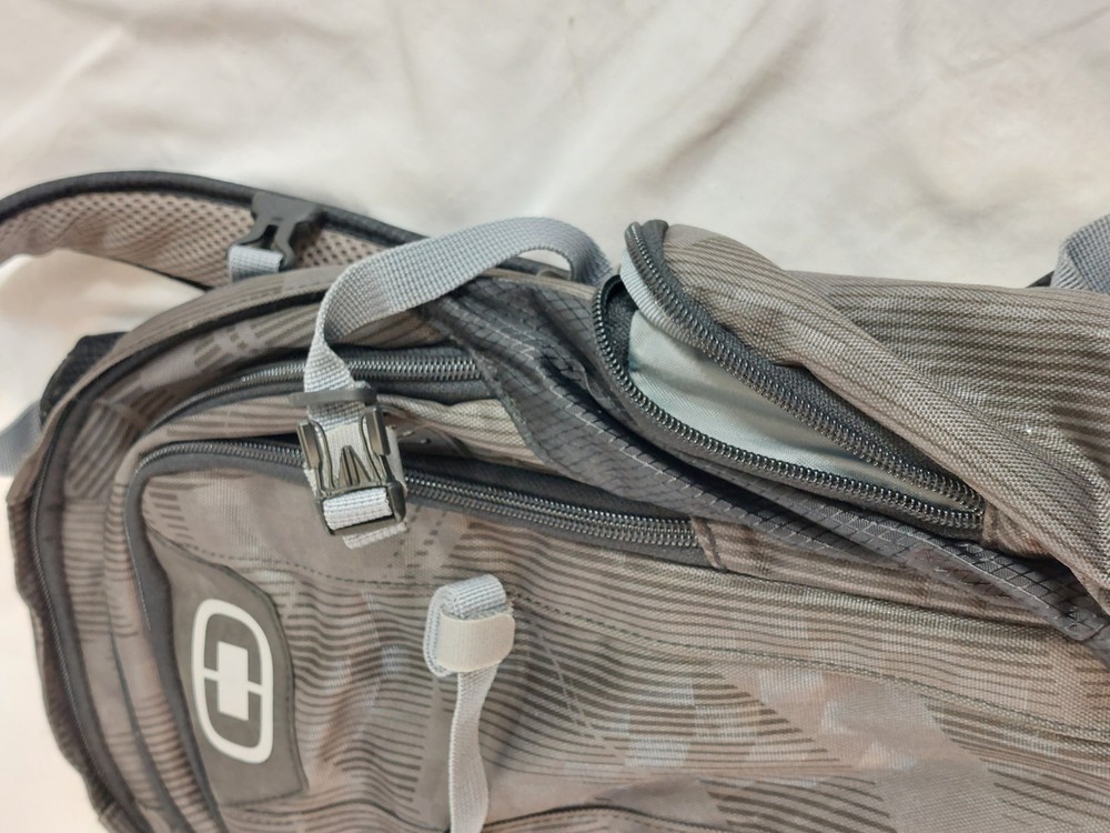 OGIO Dakar 100 3L Hydration Backpack Black