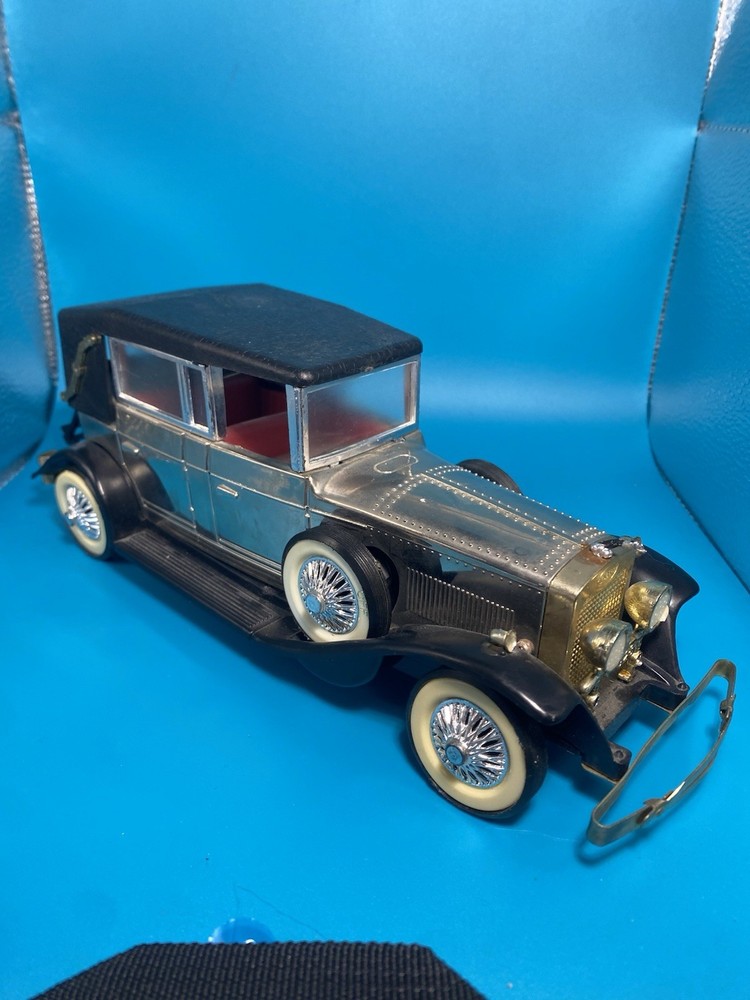 1928 Lincoln Model L Transistor AM Radio - Solid State