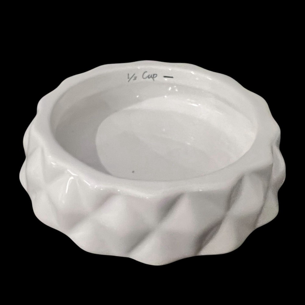 PINEAPPLE White Ceramic 4 Nesting Measuring Cups World Market