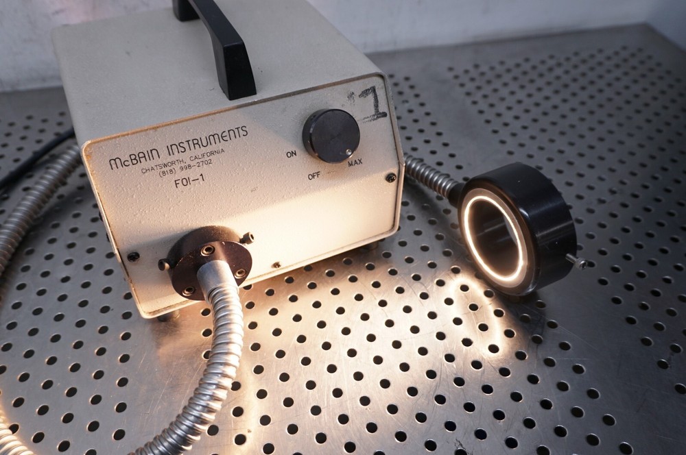 Mcbain Instruments FOI-1 Fiber Optic Halogen Illuminator Used light source