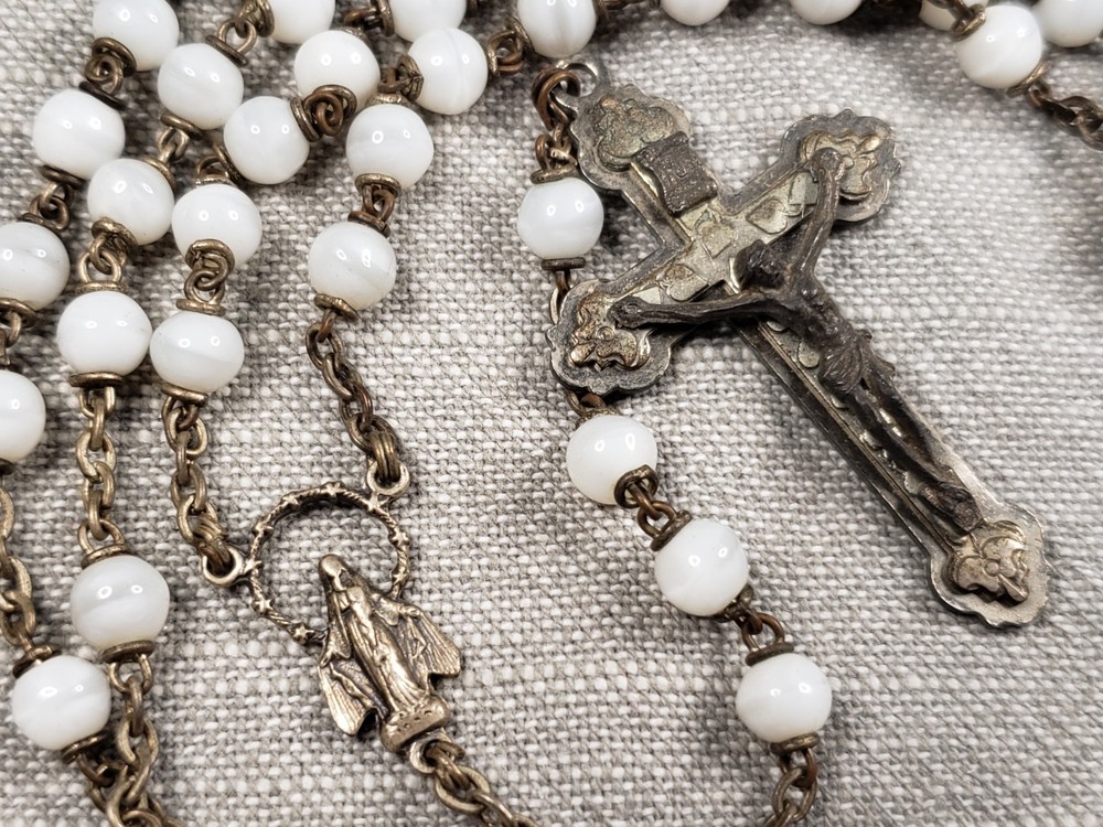 Beautiful Rosary Vintage Milk Glass Beads Christian Religious Gift C59