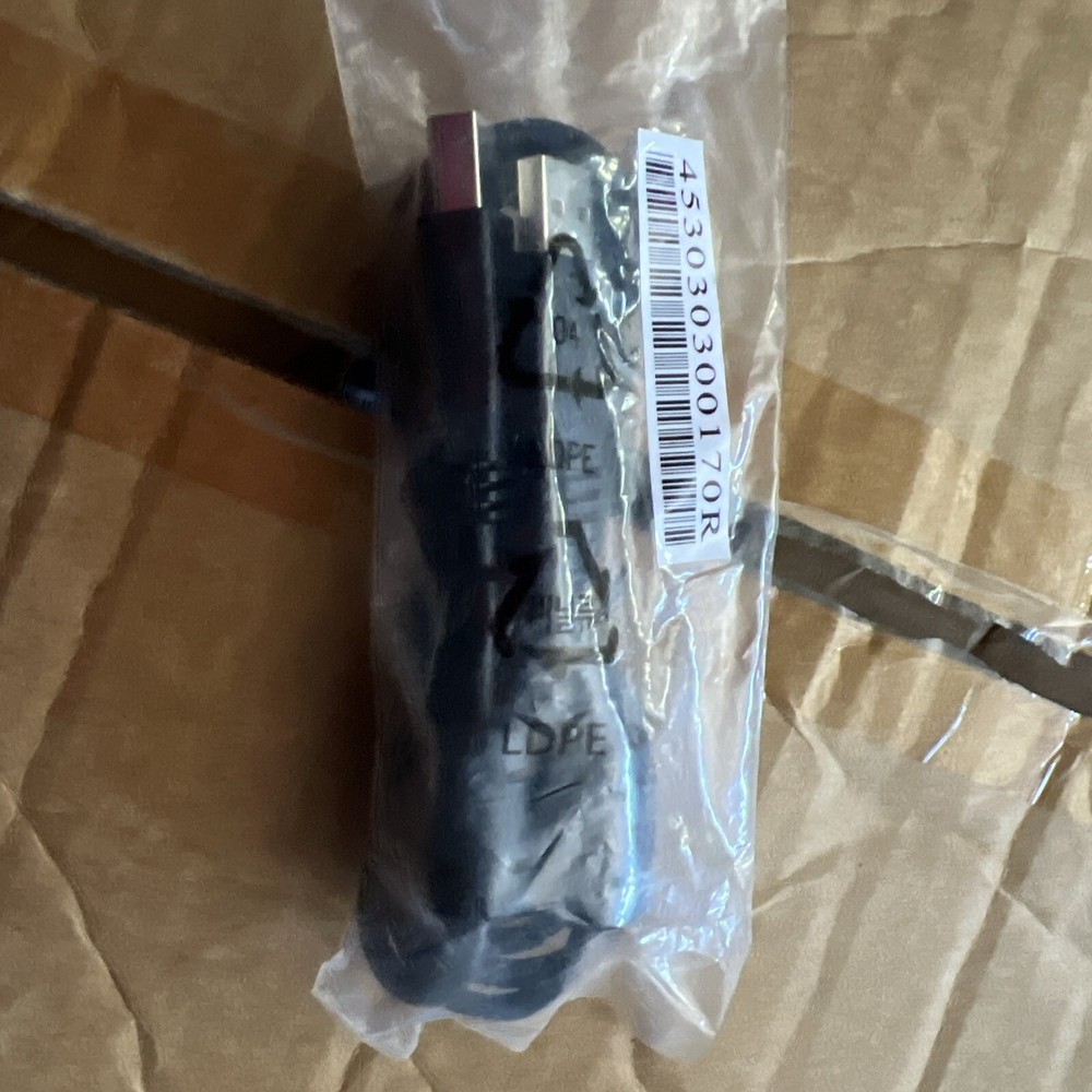 453030300170R USB A to USB B Cable