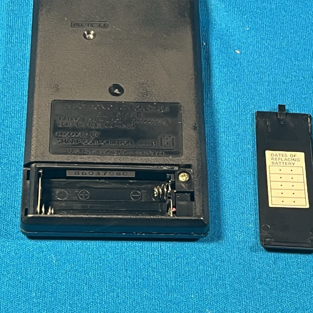 Vintage SHARP EL-8143E ELSI MATE Electronic Calculator . Lcd Flaw