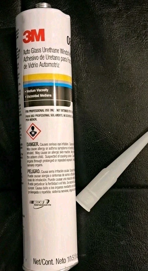 3M Fast Cure Auto Glass Urethane Windshield Adhesive 08693