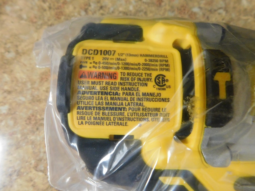 DEWALT 20V XR (2) TOOL COMBO KIT DCK2101QQ2