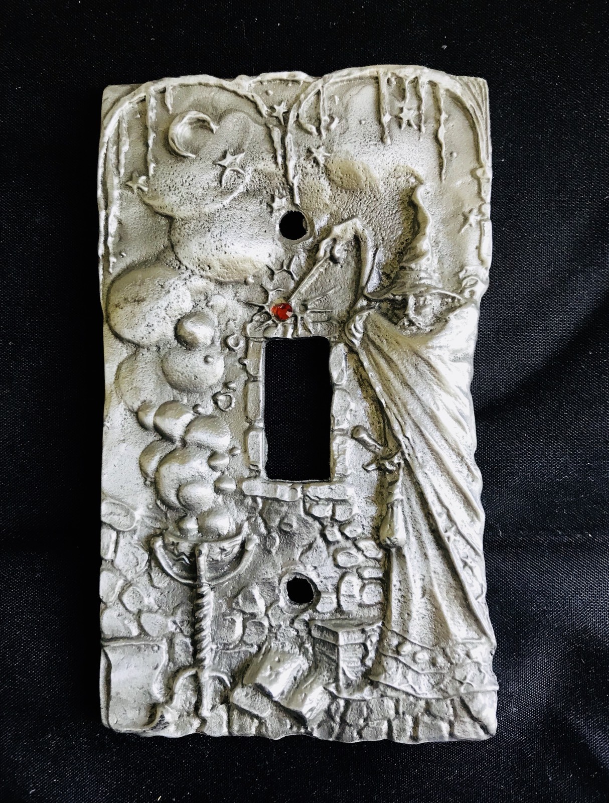 PEWTER SILVER GOTHIC WIZARD CASTLE CRYSTAL MOON STARS LIGHT SWITCH PLATE COVER