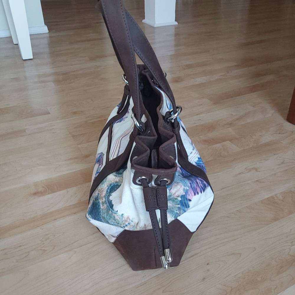 Louis Cardini Zip Top patterned Canvas Double Handle Tote stud feet bottom