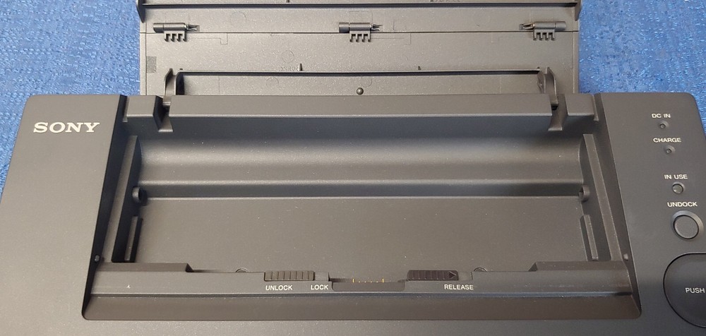 Sony VAIO VGP-PRBX1 Docking Station