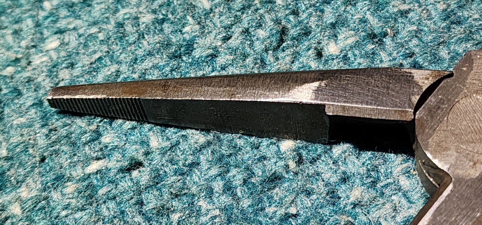 Snap-on USA 196BCP Soft Grip Needle Nose Pliers 7" OAL! Preowned. Grind Mark.