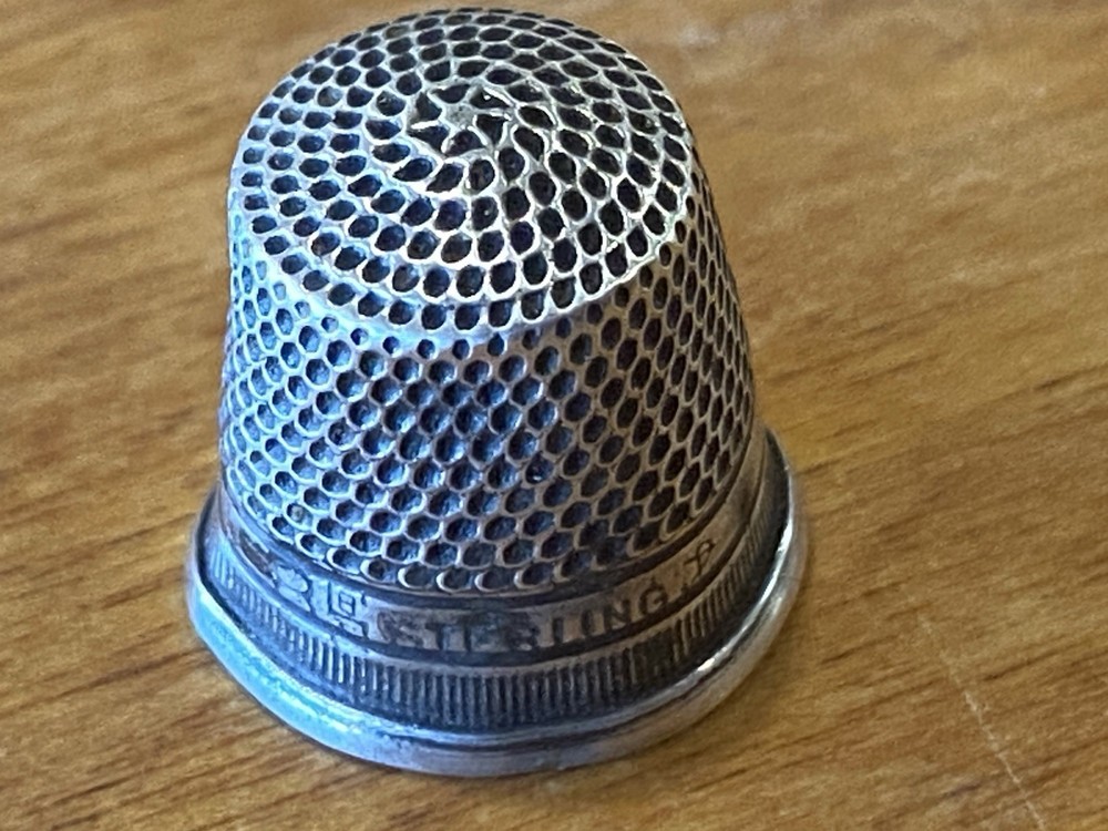 Antique Sterling Silver Thimble 8