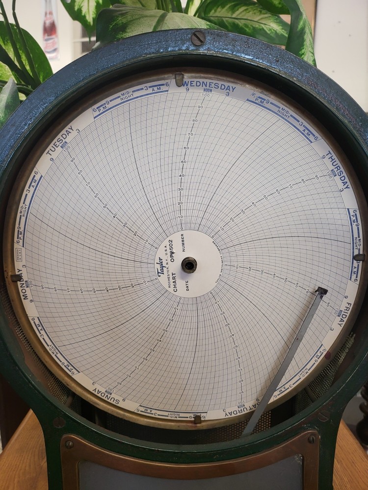 VINTAGE TAYLOR? 7 DAY TEMPERATURE CHART RECORDER KEY WIND
