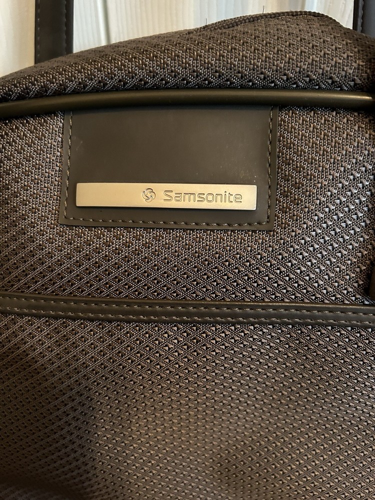 Samsonite overnight/laptop shoulder bag