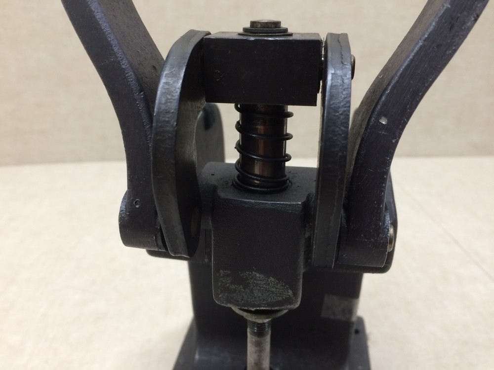 Panduit MCP-5 Bench Mount Manual Press MCP10