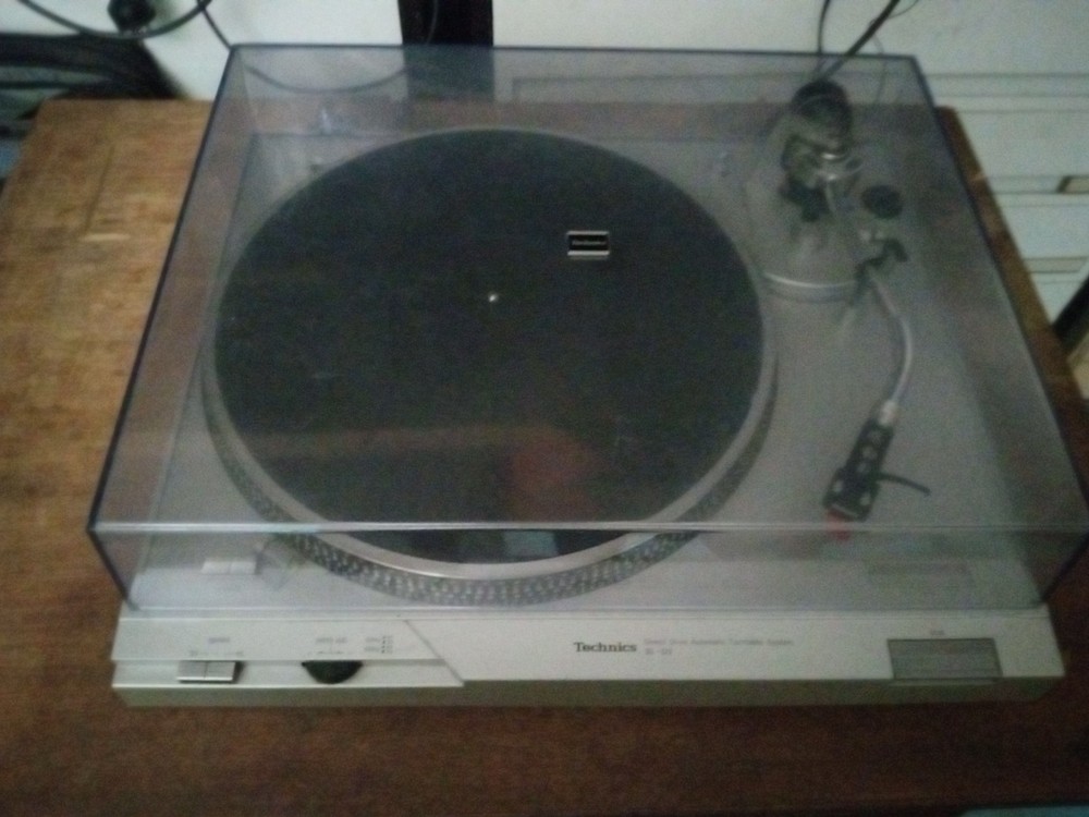 technics sl-d2 direct drive automatic turntable