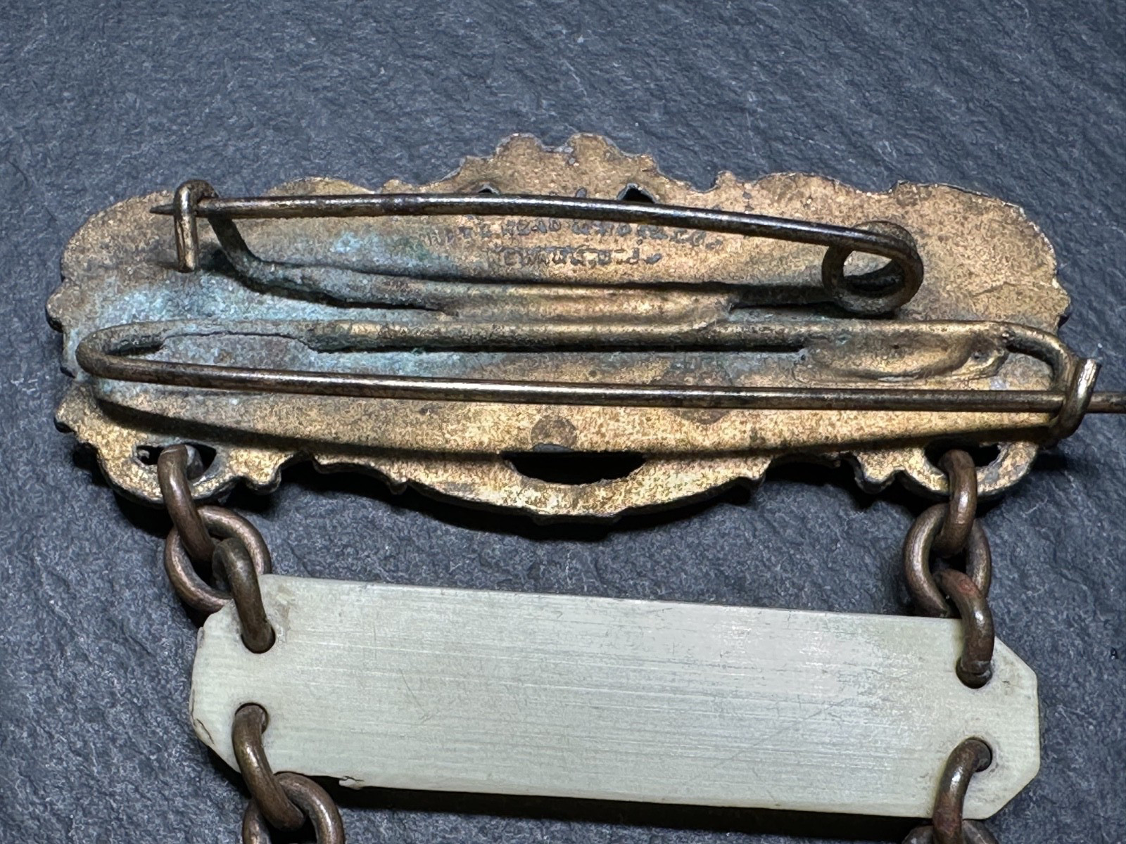 MYSTERY ANTIQUE CHAPEL ARK NO 155 MEMBER PIN BADGE - COLUMBIA PERSONIFIED H838