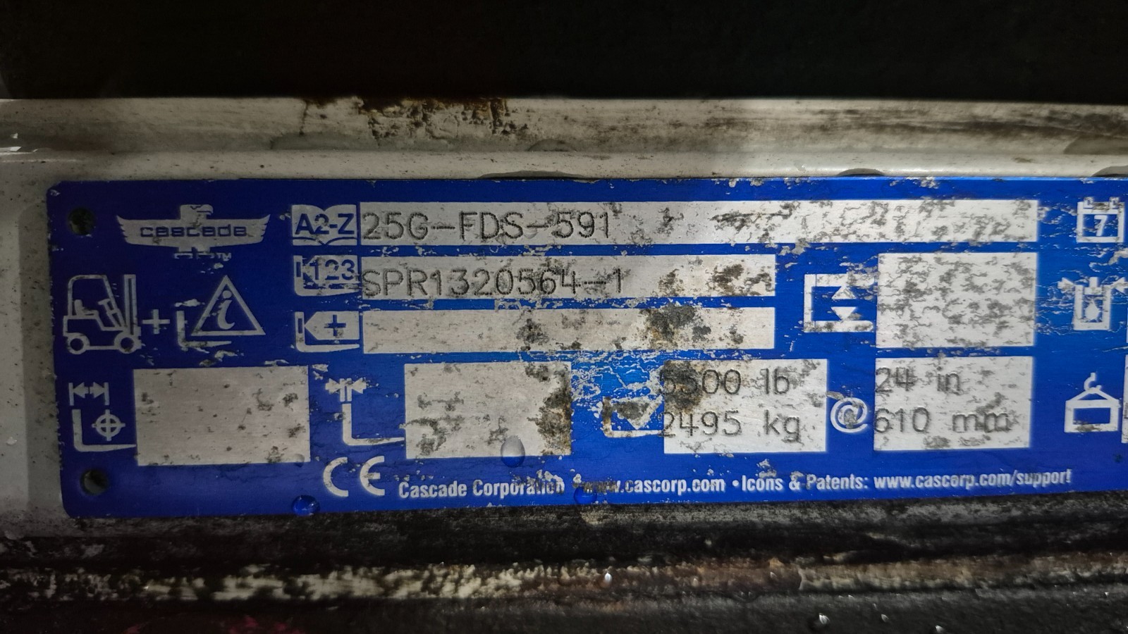 25G-FDS-591 Cascade Single–Double Pallet Handler Class 2 with 42 Inch Forks