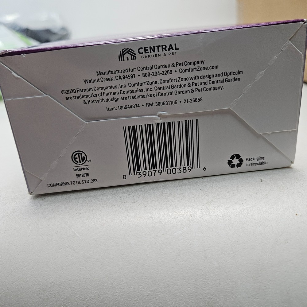 Comfort Zone Cat Calming Opticalm Pheromone Diffuser w/2 Refills Plug in device
