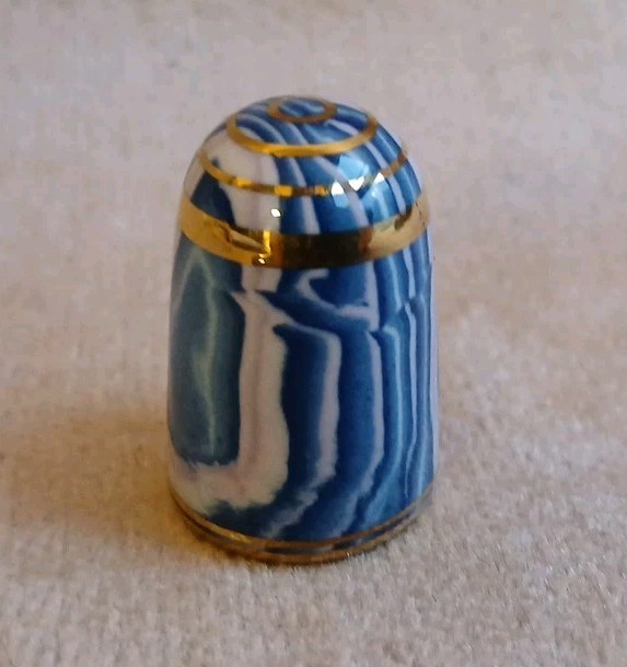 BOUCHER ORIGINAL AGATEWARE THIMBLE No 3 U2S2