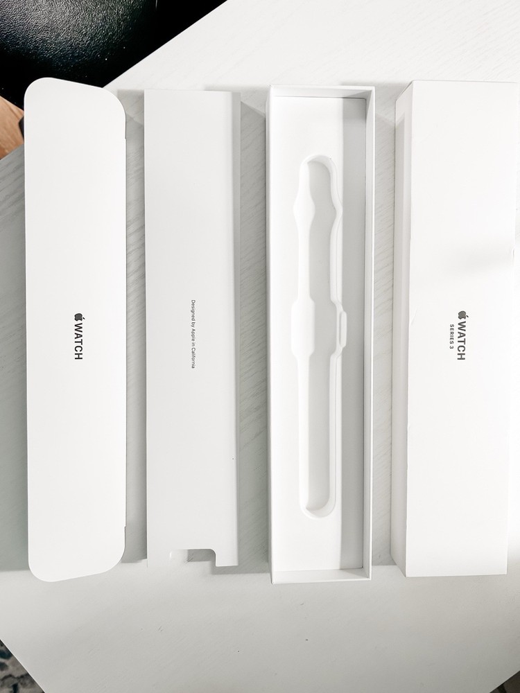 Apple Watch Series 3 BOX ONLY