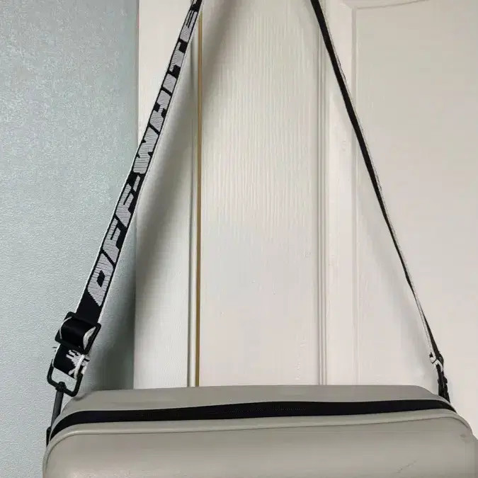 Off-White AmorePacific Protection Box + Mask Strap Official