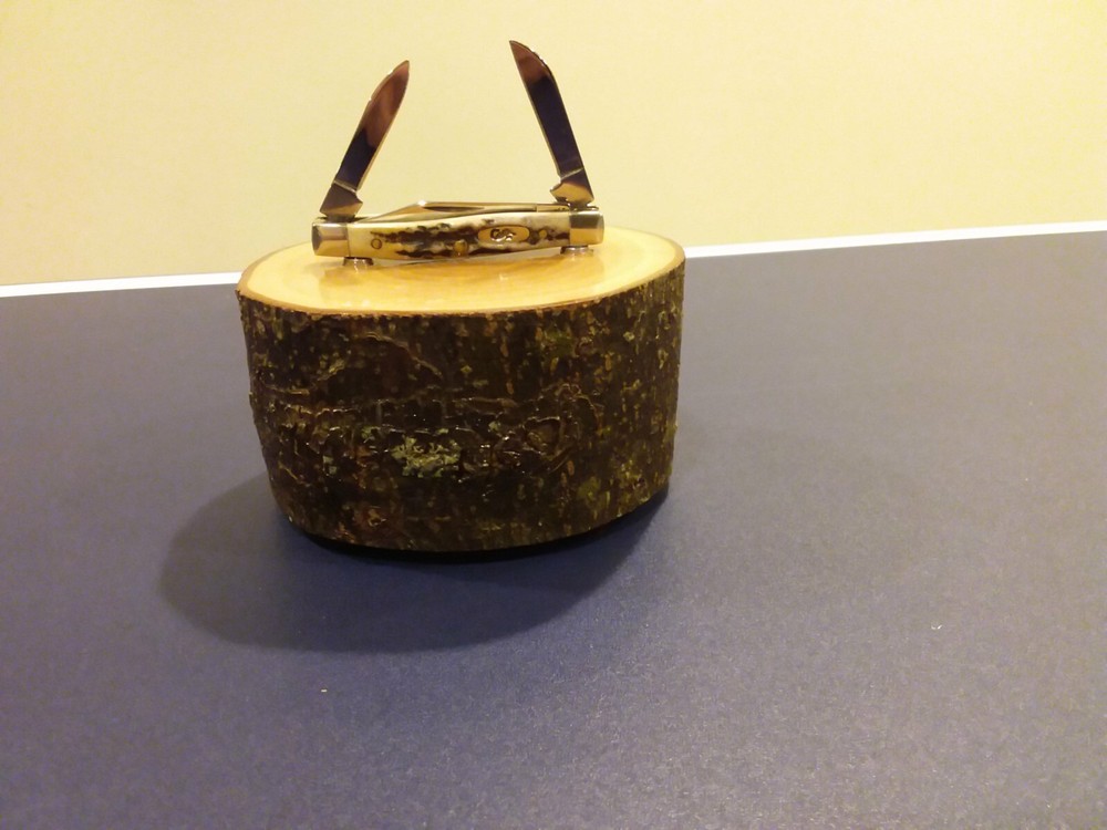 KNIFE DISPLAY STAND, SOLID PEAR WOOD